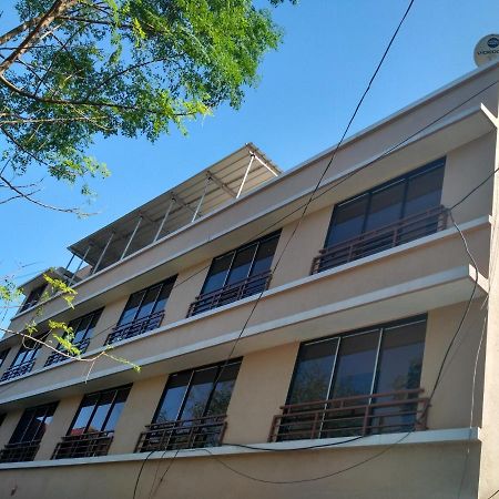 Hotel Rajendra Chinchani ภายนอก รูปภาพ