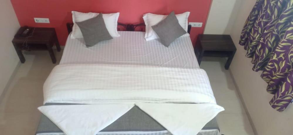 Hotel Rajendra Chinchani ภายนอก รูปภาพ